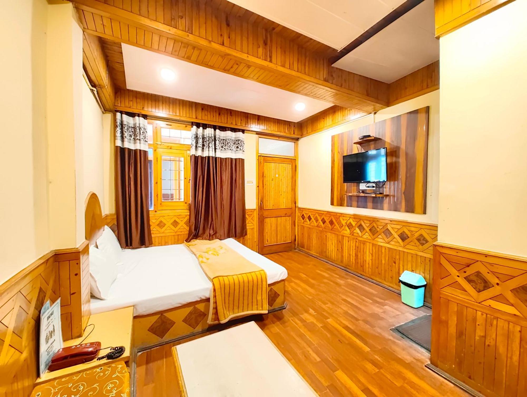 Hotel Shalimar The Mall Road Nainital Zewnętrze zdjęcie