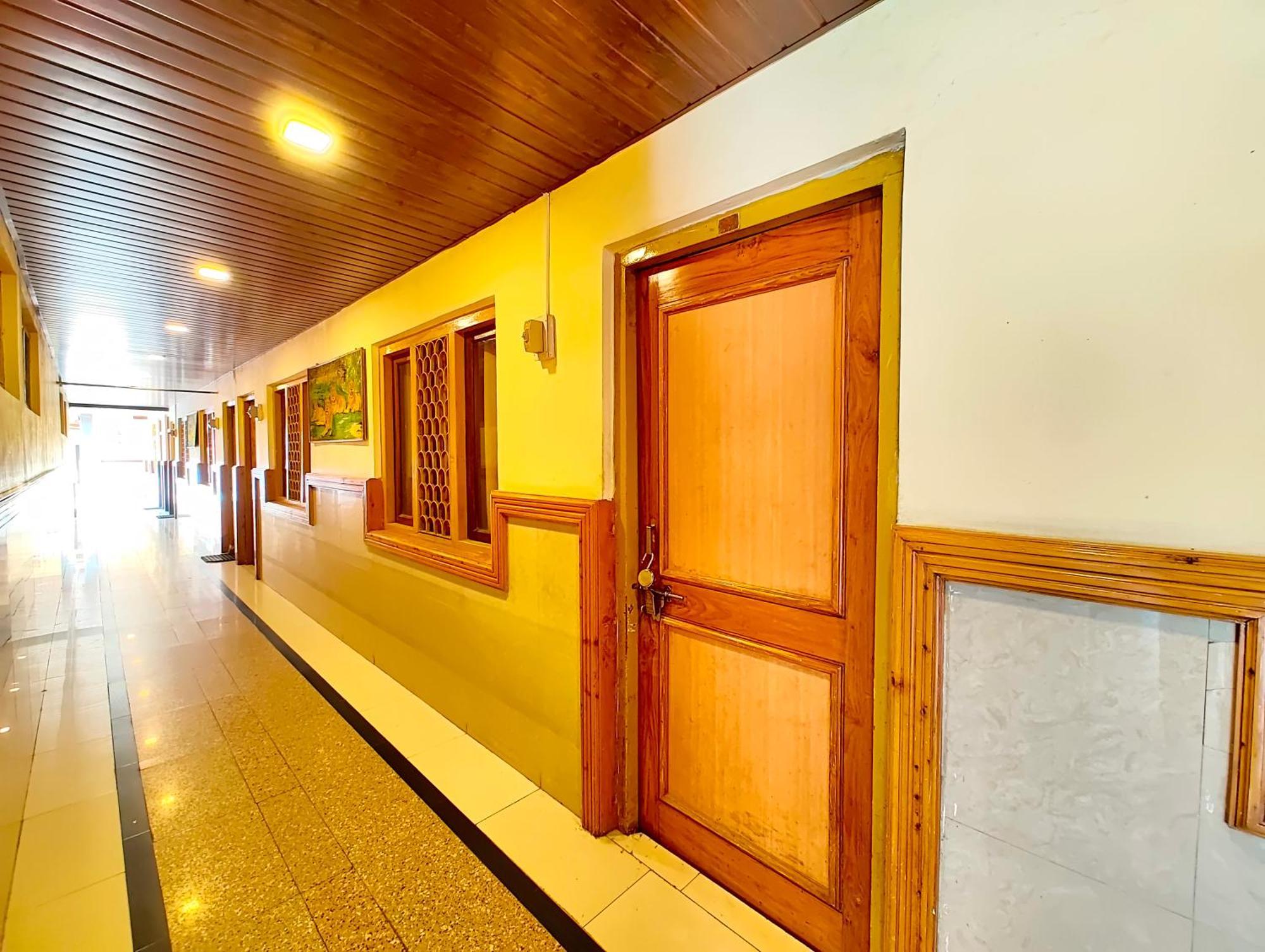 Hotel Shalimar The Mall Road Nainital Zewnętrze zdjęcie